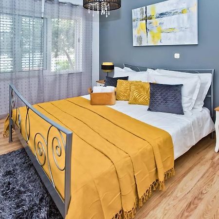 Apartman Tino With Two Sunny Terace Hvar Town Exterior foto